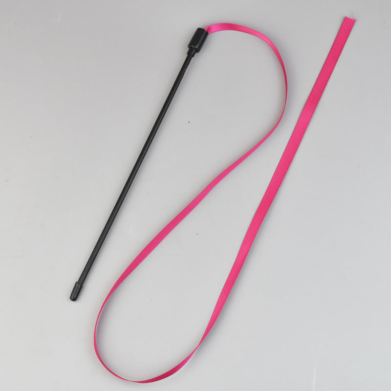 Interaktiver Katzenwedel mit buntem Band