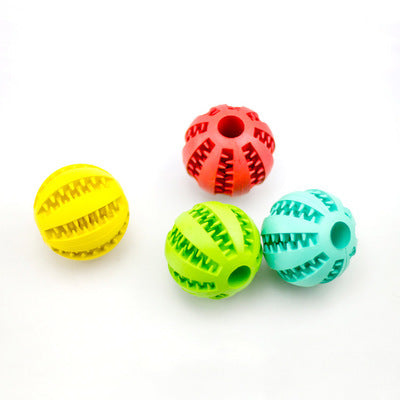Futterball aus Gummi mit integriertem Futterbehälter