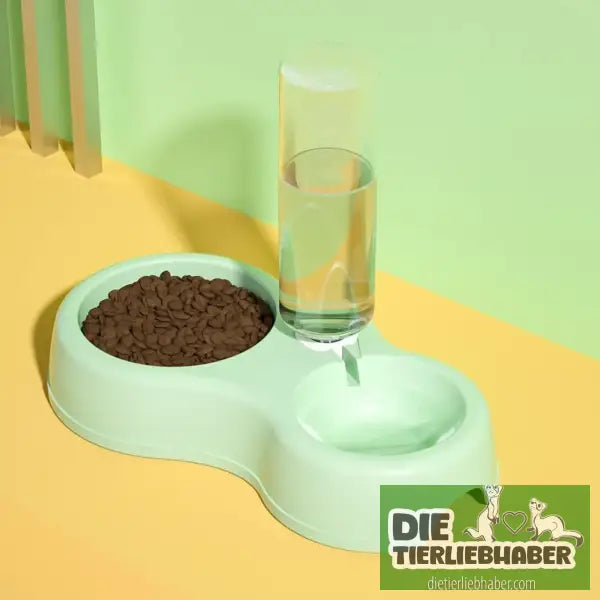 Automatischer Futter- und Wasserspender