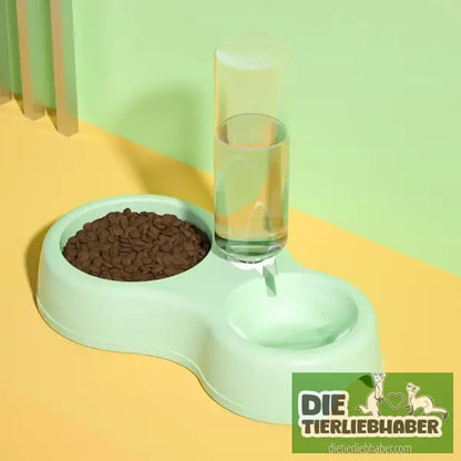 Automatischer Futter- und Wasserspender