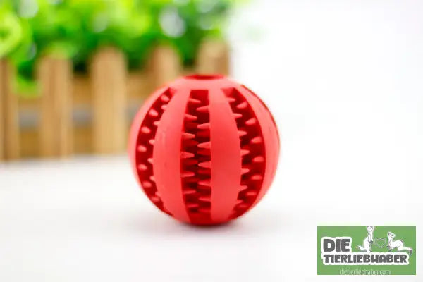 Futterball aus Gummi mit integriertem Futterbehälter - 7CM red - Spielzeug