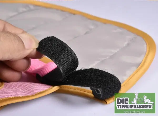 Reflektierende Weste für Hühner - Sicherheit