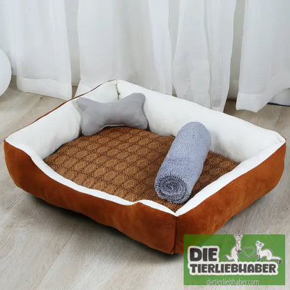 Weicher Teddy Hunde- und Katzenliegeplatz - Brown kennel with bamboo mat / 50x40cm - Flauschiger Liegeplatz für Hund